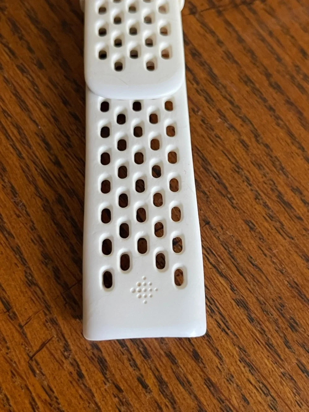 FITBIT Charge 6 Sport Band Size Small in Frost White Works with Charge 6 and 5